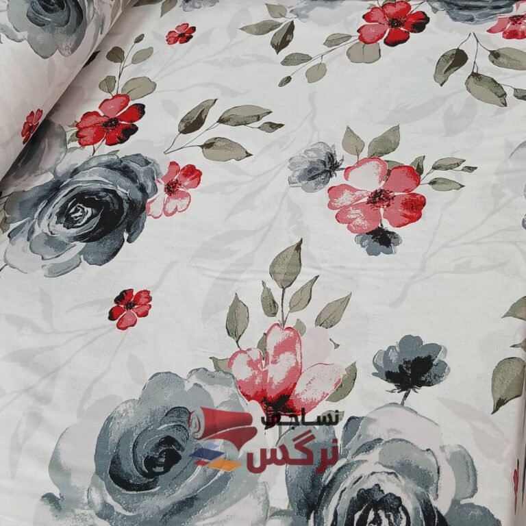 نیم ست کاورکشدار تخت و روبالشتی نخ پنبه گل درشت سفید